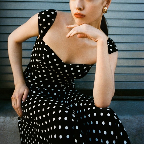 SOLD -EMT- Reformation Midi Dress US4 Sooooo Gorgeous Polka Dot ♥️ - Picture 4 of 5